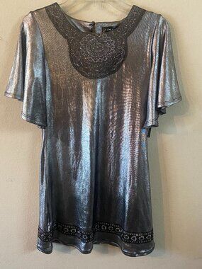 A LITTLE ANGEL GIRL'S SIZE 10 SILVER EMBELLISHED DRESS